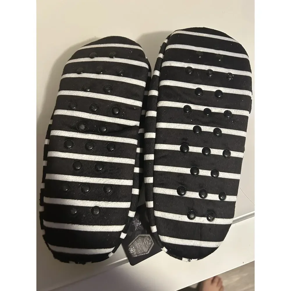 NWT The Nightmare Before Christmas Fleece Slipper Socks Grippers S/M Women